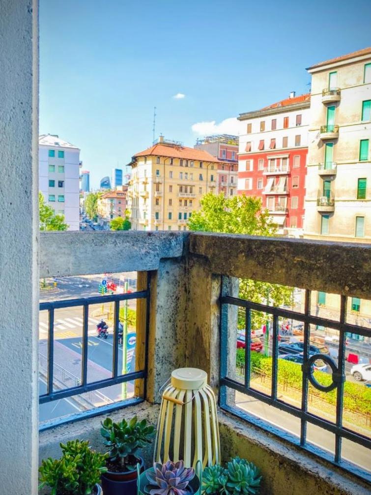 Spacious Apartment 50 Meters From The Metro Milan Exterior photo